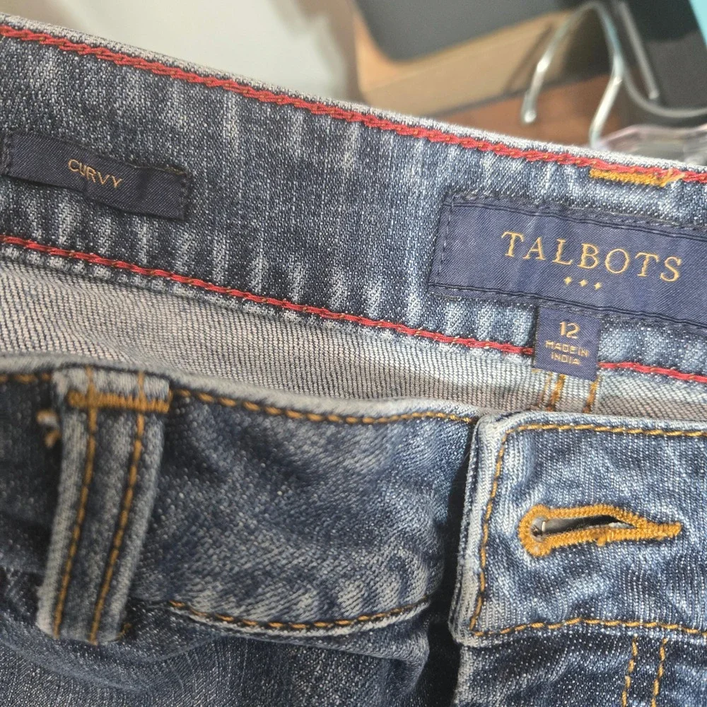 Talbots Size 12 Front distressed Curvy Fit Cropped Straight Stretch Denim 1134